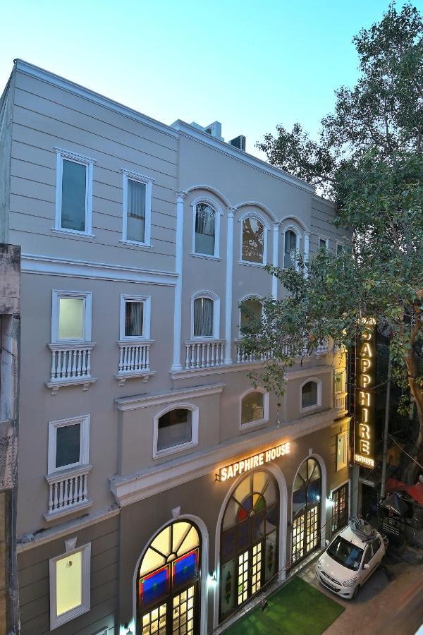 Hotel Sapphire House - 3 Mins Walk From Metro And 5 Mins From Rail Station New Delhi Exterior photo
